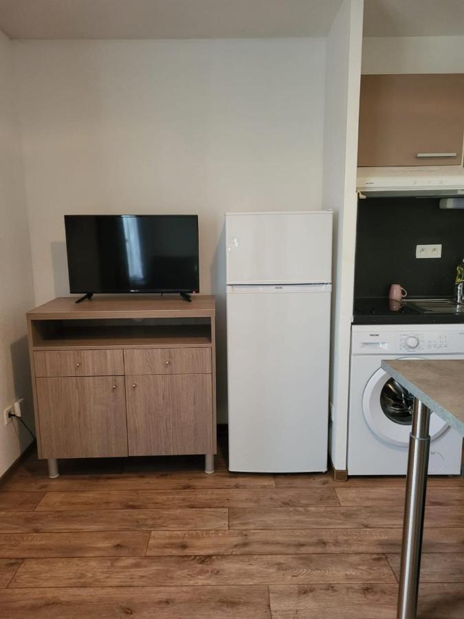Studio Refait A Neuf Apartment Fréjus Екстериор снимка